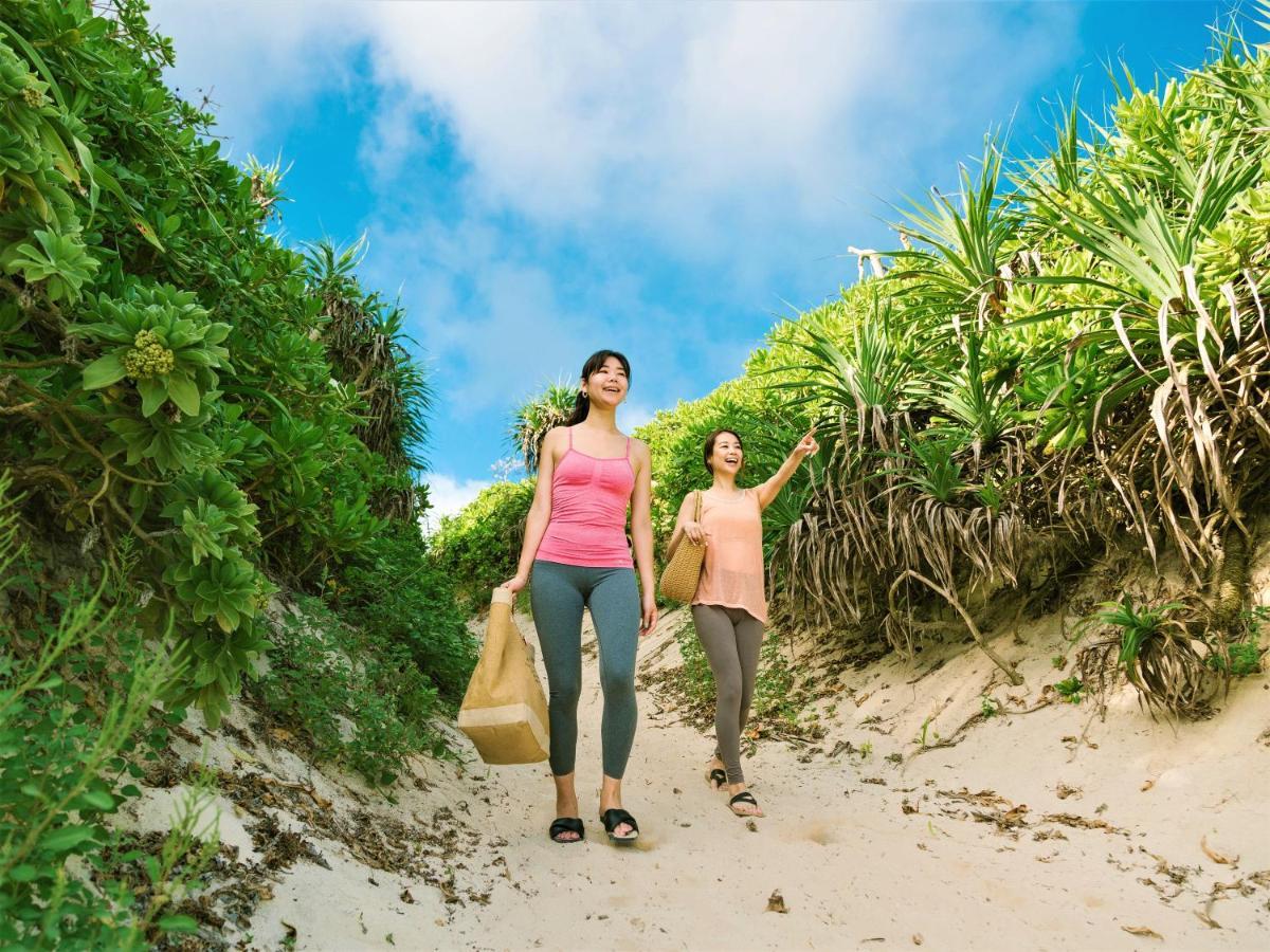 Central Resort Miyakojima Bagian luar foto